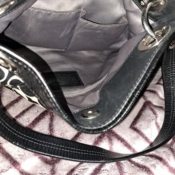 Coach purse - Picture 2 of 3